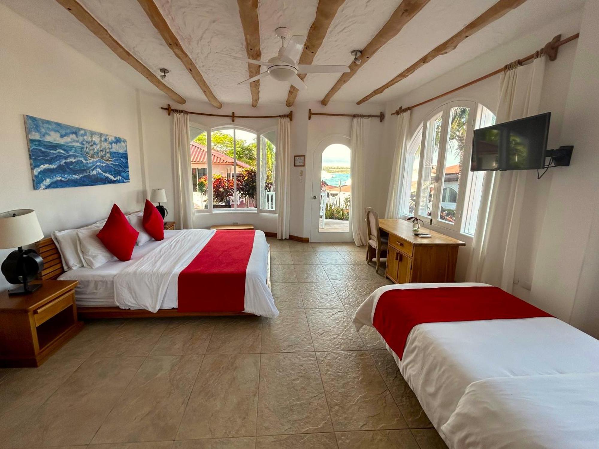 פורטו איורה Hotel Angermeyer Waterfront Inn מראה חיצוני תמונה